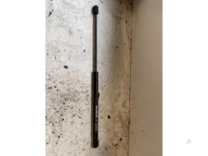 Used Rear gas strut, right BMW Mini One/Cooper (R50) 1.6 16V One Price on request offered by Autodemontage Joko B.V.
