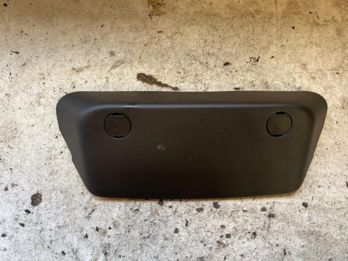 Third brake light Toyota Yaris II 1.0 12V VVTi 815700D040