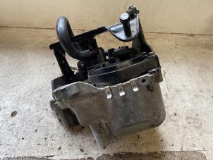 Used Fuel filter housing Ford Fiesta 6 (JA8) 1.6 TDCi 16V 95 Price on request offered by Autodemontage Joko B.V.