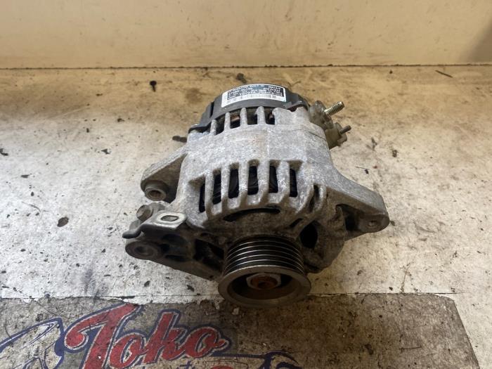 Begagnade Dynamo Toyota Aygo (B10) 1.0 12V VVT-i Pris på förfrågan erbjuds av Autodemontage Joko B.V.
