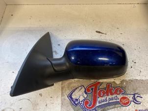 Used Wing mirror, left Opel Corsa C (F08/68) 1.2 16V Twin Port Price on request offered by Autodemontage Joko B.V.