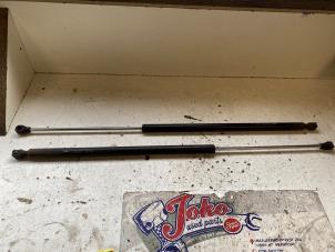 Used Rear gas strut, right Citroen Berlingo 2.0 HDi Price on request offered by Autodemontage Joko B.V.
