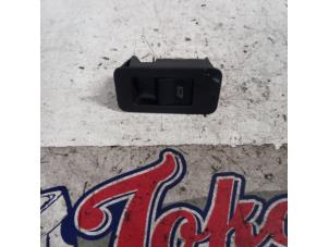 Used Electric window switch Volkswagen Lupo (6X1) 1.4 16V 75 Price on request offered by Autodemontage Joko B.V.