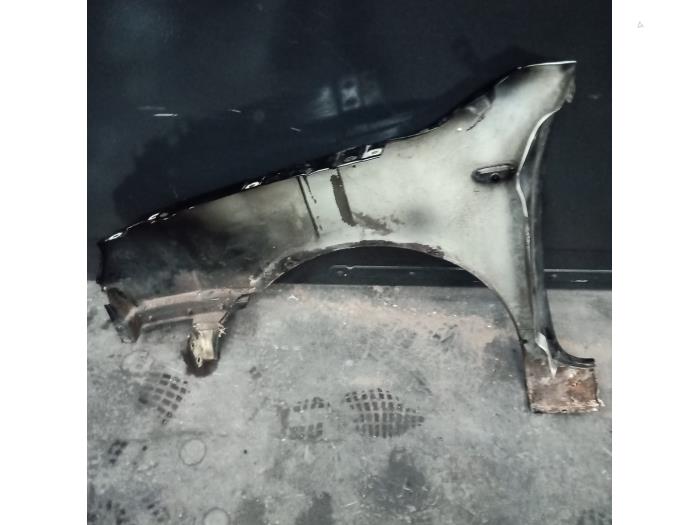 Front wing, right from a Volkswagen Lupo (6X1) 1.4 16V 75 1999