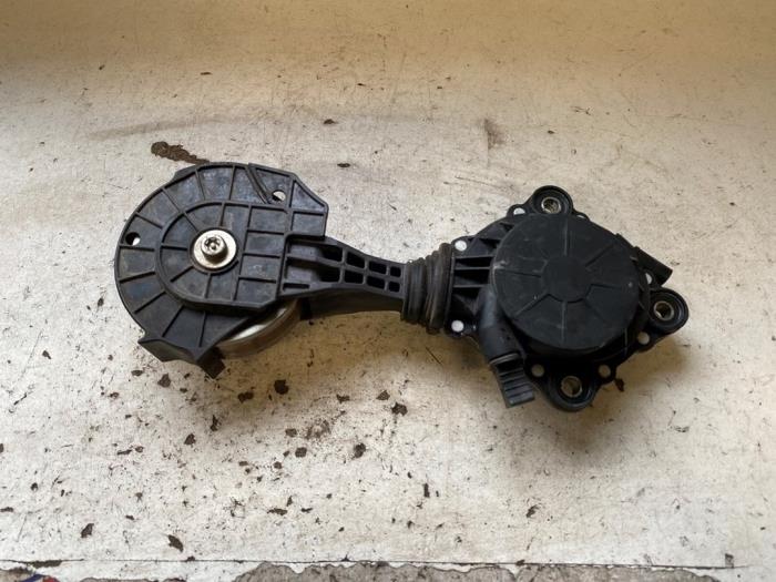 Usados Rodillo tensor correa múltiple Peugeot 207/207+ (WA/WC/WM) 1.6 16V VTRi Precio de solicitud ofrecido por Autodemontage Joko B.V.