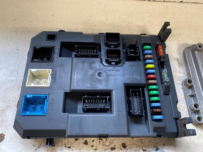 Engine management computer from a Peugeot 207/207+ (WA/WC/WM) 1.6 16V VTRi 2010