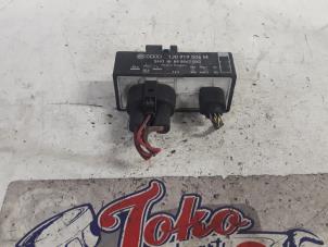 Used Cooling fin relay Volkswagen Golf IV (1J1) 1.6 FSI 16V Price on request offered by Autodemontage Joko B.V.