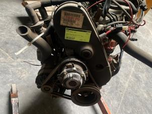 Motor van een Volvo 360 2.0 GLT,GLEi 1987