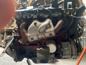Motor van een Volvo 360 2.0 GLT,GLEi 1987