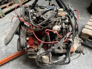 Motor van een Volvo 360 2.0 GLT,GLEi 1987
