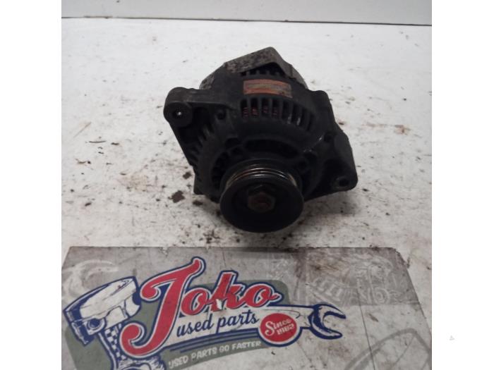 Begagnade Dynamo Toyota Starlet (EP8/NP8) 1.3 Friend,XLi 12V Pris på förfrågan erbjuds av Autodemontage Joko B.V.