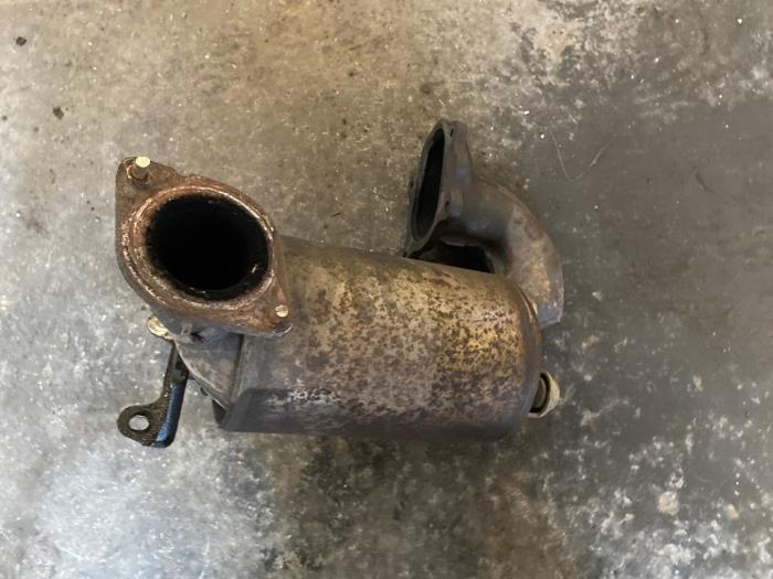 Używane Katalizator Opel Movano (4A1; 4A2; 4B2; 4B3; 4C2; 4C3) 2.5 CDTI 16V DPF Cena na żądanie oferowane przez Autodemontage Joko B.V.