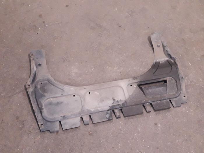 Engine protection panel from a Volkswagen Fox (5Z) 1.2 2006