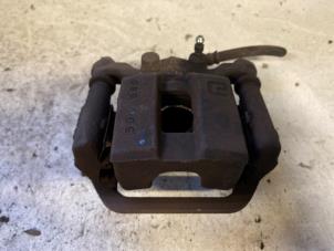 Used Rear brake calliper, right Nissan Qashqai (J10) 2.0 16V Price on request offered by Autodemontage Joko B.V.