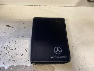 Used Instruction Booklet Mercedes B (W245,242) 2.0 B-180 CDI 16V Price on request offered by Autodemontage Joko B.V.