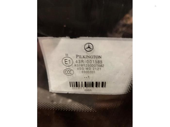 Parabrisas de un Mercedes-Benz B (W245,242) 2.0 B-180 CDI 16V 2007