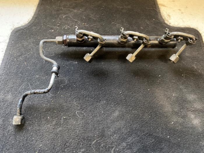Gebrauchte Kraftstoffleitung Jaguar XF (CC9) 2.7 D V6 24V Preis auf Anfrage angeboten von Autodemontage Joko B.V.