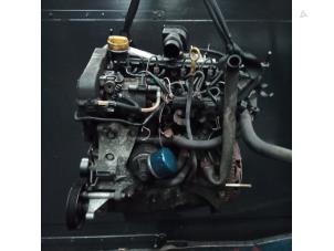 Usados Motor Renault Megane II (BM/CM) 1.5 dCi 80 Precio de solicitud ofrecido por Autodemontage Joko B.V.