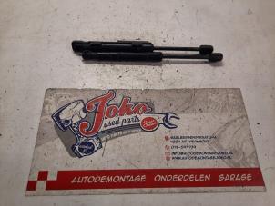 Used Set of bonnet gas struts BMW 1 serie (F20) 118d 2.0 16V Price on request offered by Autodemontage Joko B.V.