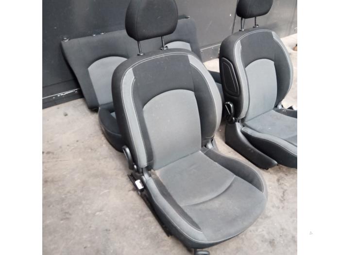 Fotel lewy z Peugeot 206 (2A/C/H/J/S) 1.4 XR,XS,XT,Gentry 2006