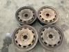 Set of wheels from a Ford Fiesta 5 (JD/JH) 1.3 2006