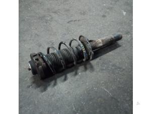 Used Front shock absorber rod, right Volkswagen Jetta III (1K2) 1.6 Price on request offered by Autodemontage Joko B.V.