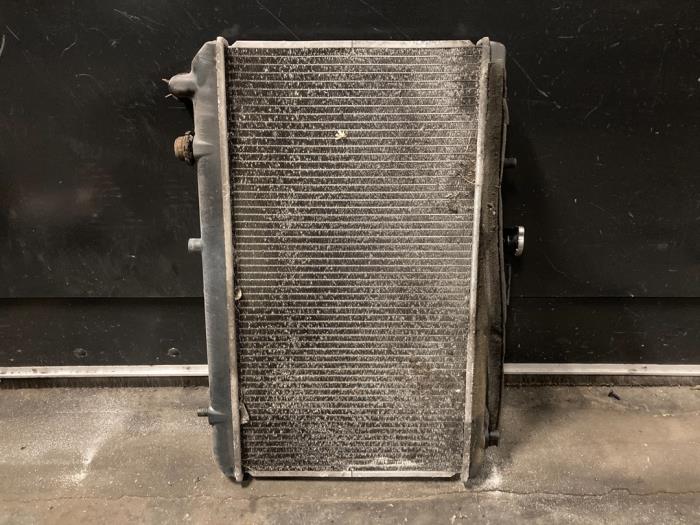 Used Radiator Kia Rio (DC22/24) 1.5 16V Price on request offered by Autodemontage Joko B.V.