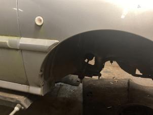Used Front wing, right Kia Rio (DC22/24) 1.5 16V Price on request offered by Autodemontage Joko B.V.