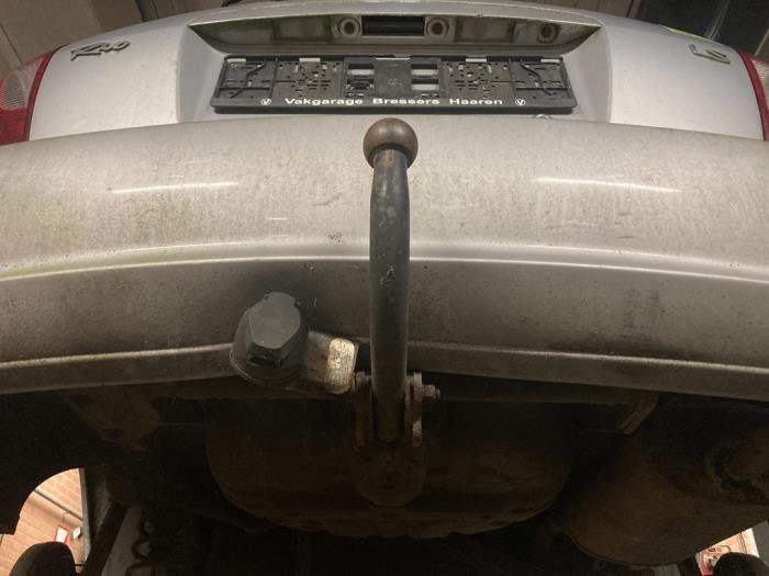 Towbar from a Kia Rio (DC22/24) 1.5 16V 2005