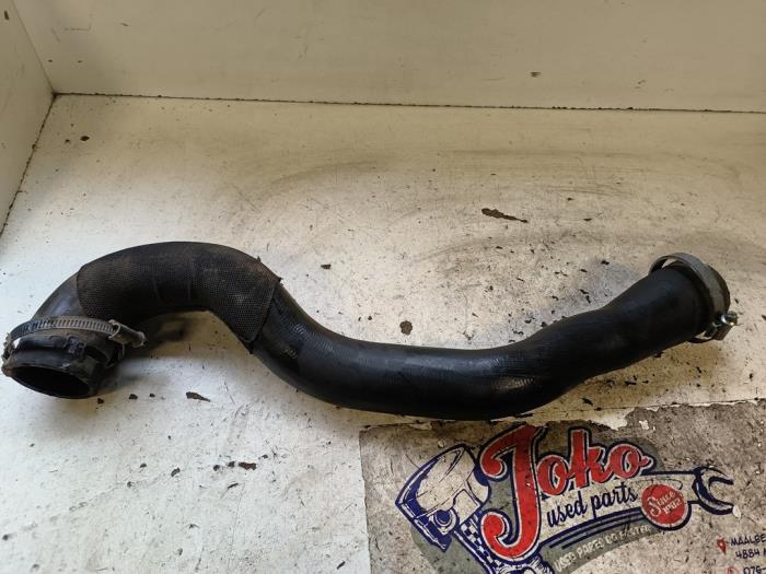 Gebrauchte Intercooler Schlauch Ford Focus 3 1.6 TDCi 95 Preis auf Anfrage angeboten von Autodemontage Joko B.V.