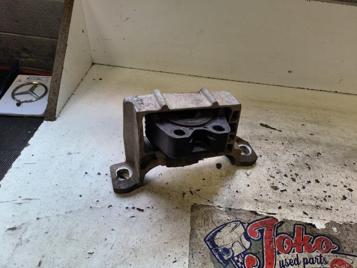 Gebrauchte Motorlager Ford Focus 3 1.6 TDCi 95 Preis auf Anfrage angeboten von Autodemontage Joko B.V.