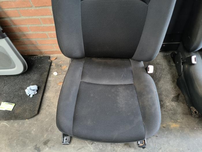 Set of upholstery (complete) from a Daihatsu Terios (J2) 1.5 16V DVVT 4x2 Euro 4 2006
