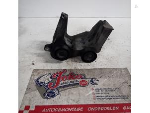Used Air conditioning bracket Ford Fiesta 5 (JD/JH) 1.3 Price on request offered by Autodemontage Joko B.V.