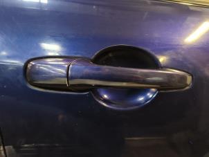 Used Front door handle 4-door, right Mazda 6 (GG12/82) 2.0i 16V Price on request offered by Autodemontage Joko B.V.