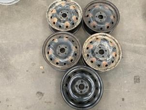 Used Set of wheels Dacia Logan (LS) 1.4 Price on request offered by Autodemontage Joko B.V.