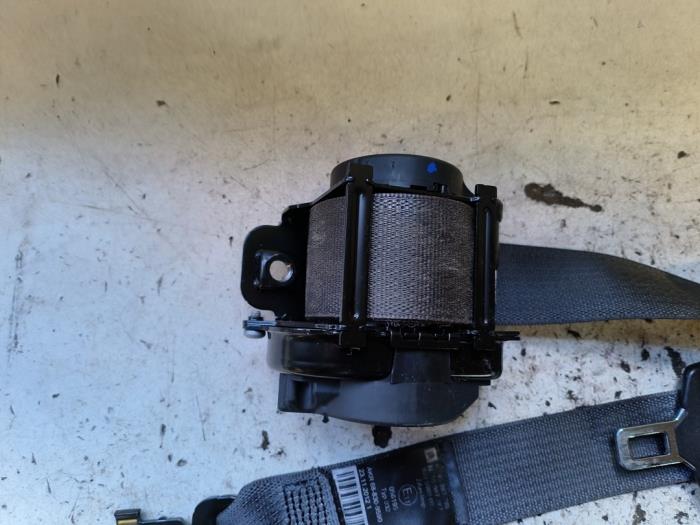 Front seatbelt, left from a Chevrolet Aveo (300) 1.2 16V 2012