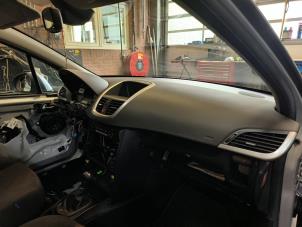 Used Dashboard Peugeot 207 SW (WE/WU) 1.6 16V Price on request offered by Autodemontage Joko B.V.