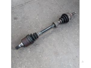 Used Front drive shaft, left Opel Agila (A) 1.2 16V Price on request offered by Autodemontage Joko B.V.