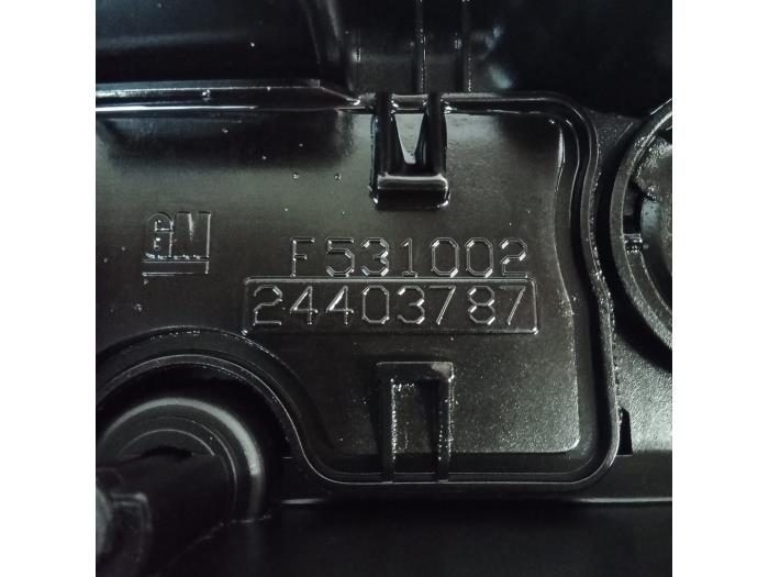 Ventildeckel van een Opel Agila (A) 1.2 16V 2003