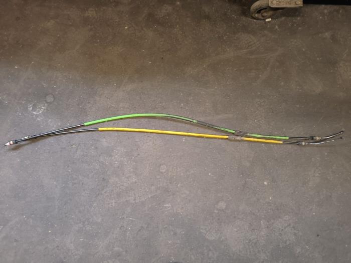 Usagé Câble frein à main Renault Clio IV (5R) 0.9 Energy TCE 90 12V Prix sur demande proposé par Autodemontage Joko B.V.