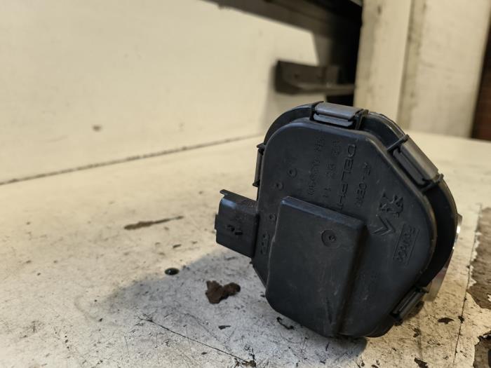Gebrauchte Drosselklappengehäuse Ford Focus 3 1.6 TDCi 95 Preis auf Anfrage angeboten von Autodemontage Joko B.V.