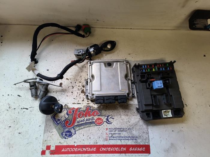 Used Body control computer Peugeot 807 2.0 HDi 16V Price on request offered by Autodemontage Joko B.V.