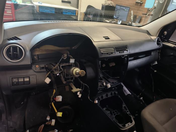 Usados Salpicadero Mazda 2 (NB/NC/ND/NE) 1.4 16V Precio de solicitud ofrecido por Autodemontage Joko B.V.