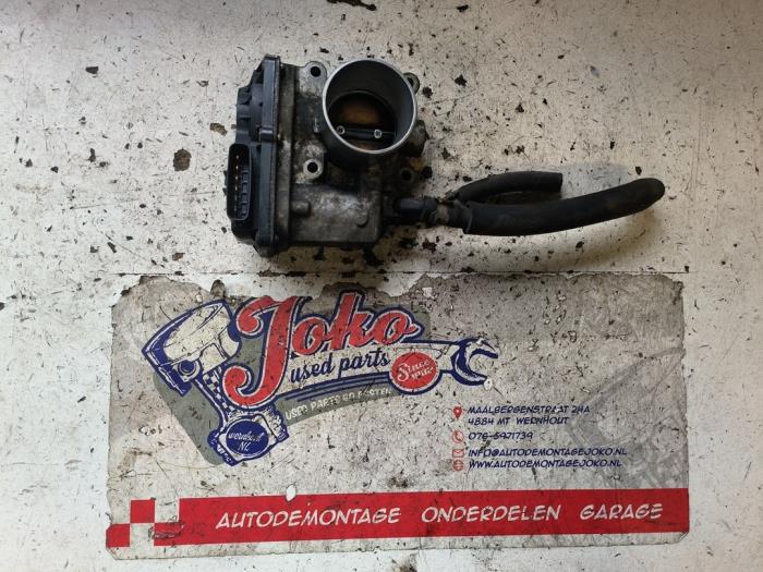 Gebrauchte Drosselklappengehäuse Mitsubishi Colt (Z2/Z3) 1.3 16V Preis auf Anfrage angeboten von Autodemontage Joko B.V.