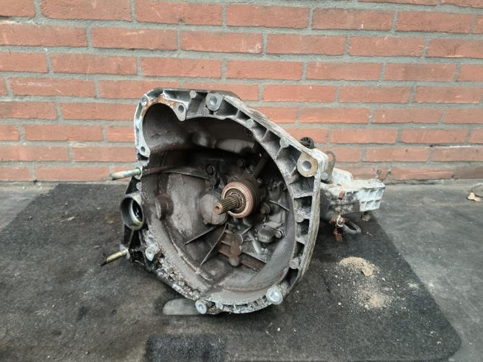 Gebrauchte Getriebe Alfa Romeo GT (937) 2.0 JTS 16V Preis auf Anfrage angeboten von Autodemontage Joko B.V.