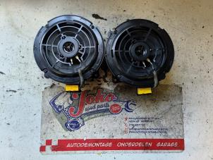 Used Speaker set Alfa Romeo GT (937) 2.0 JTS 16V Price on request offered by Autodemontage Joko B.V.