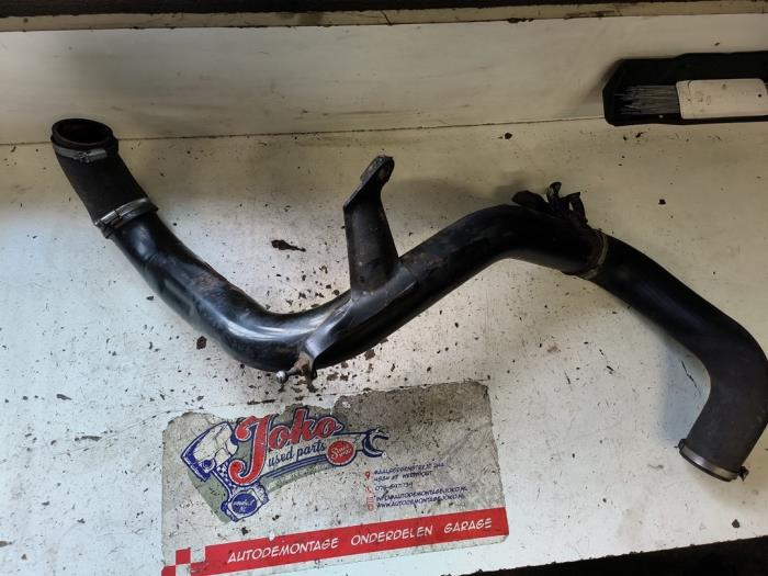 Gebrauchte Intercooler Rohr Volvo V50 (MW) 1.6 D 16V Preis auf Anfrage angeboten von Autodemontage Joko B.V.