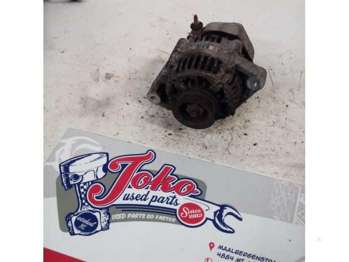 Gebrauchte Dynamo Daihatsu Cuore (L251/271/276) 1.0 12V DVVT Preis auf Anfrage angeboten von Autodemontage Joko B.V.