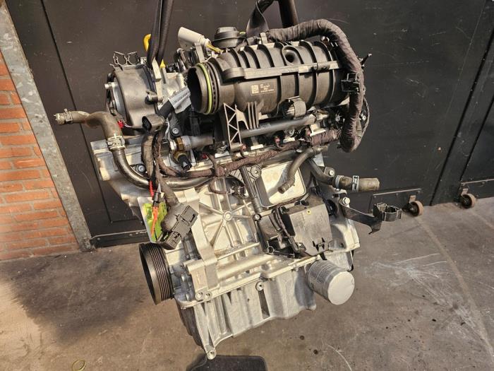 Used Engine Volkswagen Tiguan (AD1) 1.5 TSI 16V Price on request offered by Autodemontage Joko B.V.