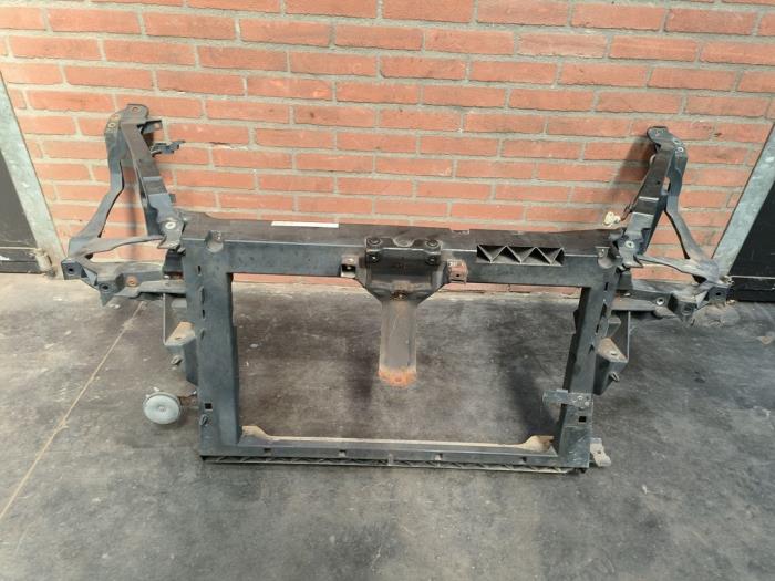 Używane Panel przedni Mitsubishi Colt (Z2/Z3) 1.3 16V Cena na żądanie oferowane przez Autodemontage Joko B.V.